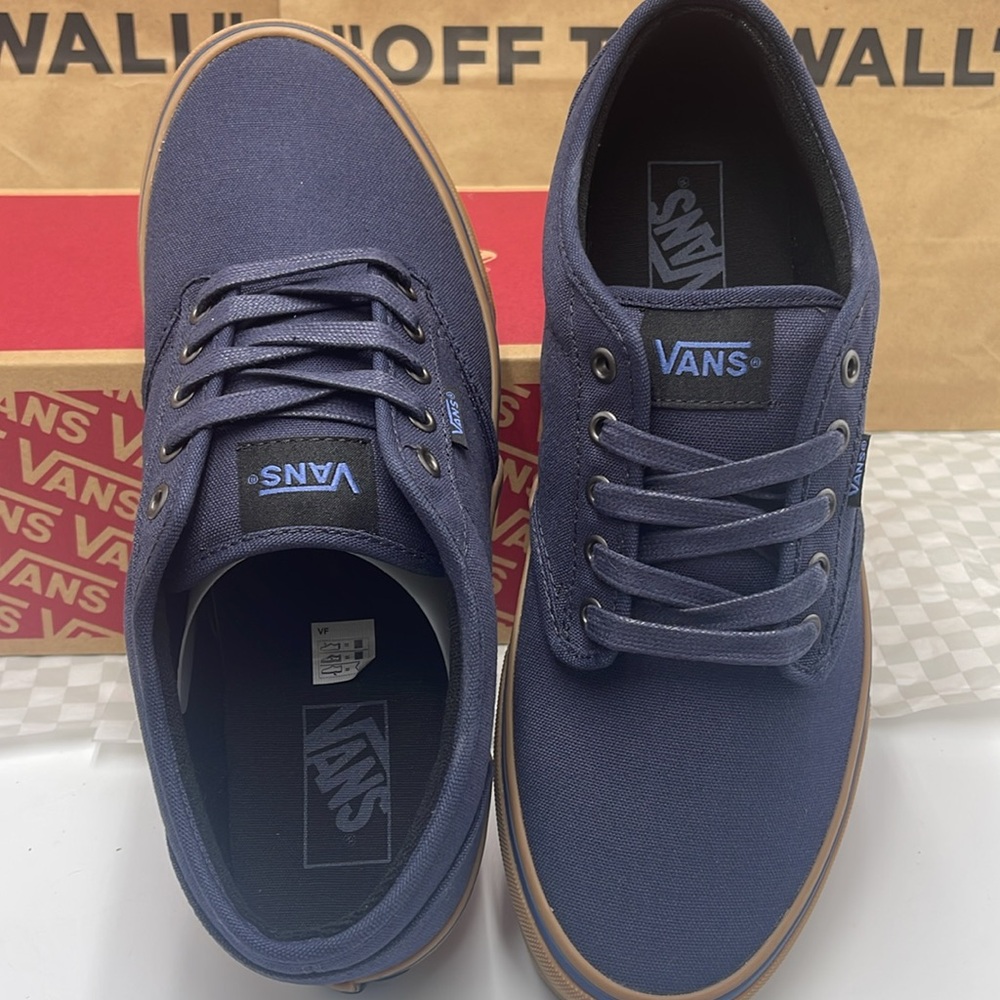 Vans WMNS Blue Brown Sneakers Classic Style Style Atwood
(12 Oz Canvas)Navy/Gum - Picture 12 of 16